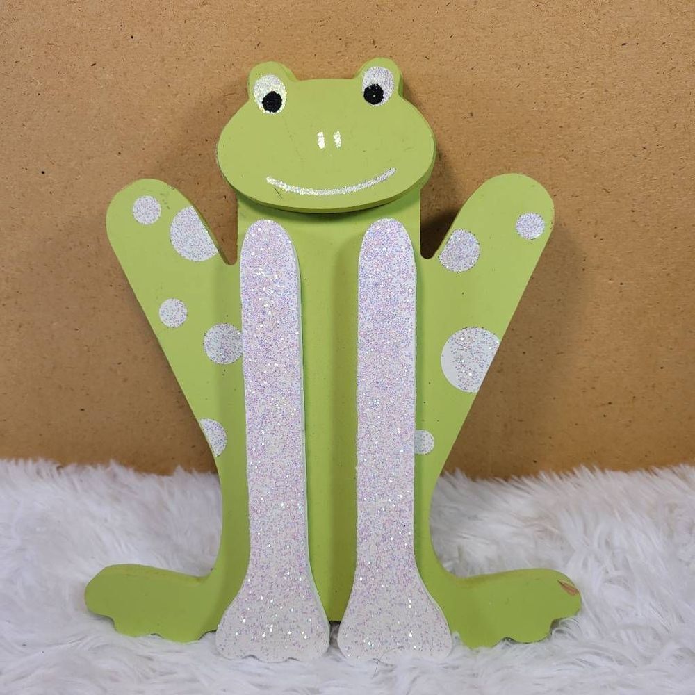 Twelve Timbers Sparkle Collection Green 3D Frog Sparkle Wood Decor